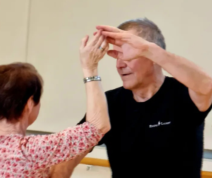 Kevät kutsuu lavatanssimaan! Tule mukaan yksin tai tutun parin kanssa.